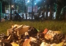 La ESPA pide a la gente que saque la basura los días que son pero no pasa a recogerla